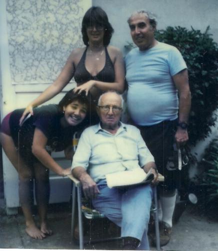 Julie, Joanne, Grandpa & Dad